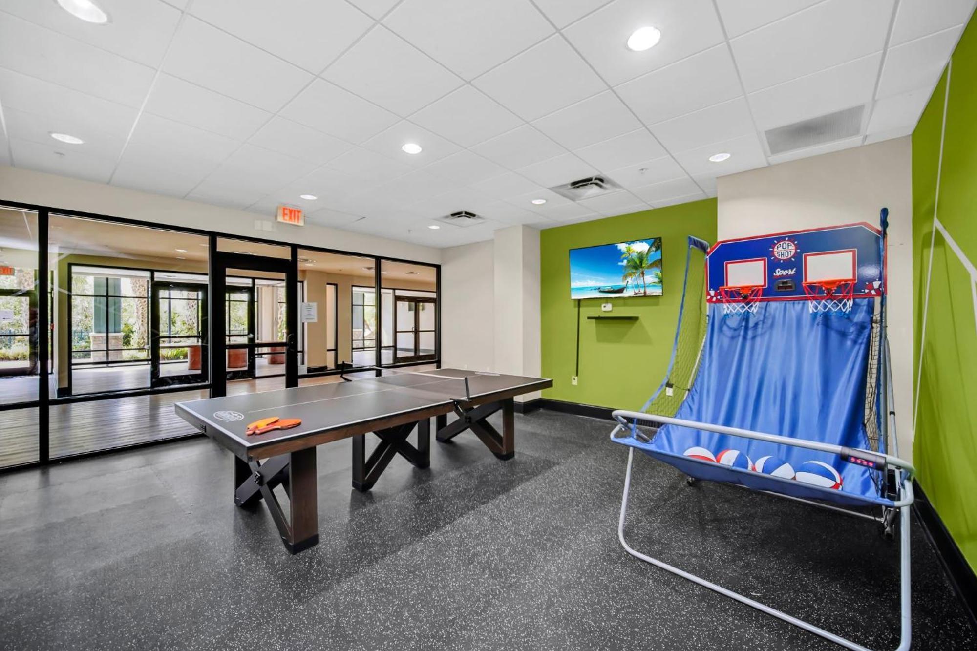 Spacious 2Br Condo W Pool & Hot Tub Near Disney オーランド エクステリア 写真